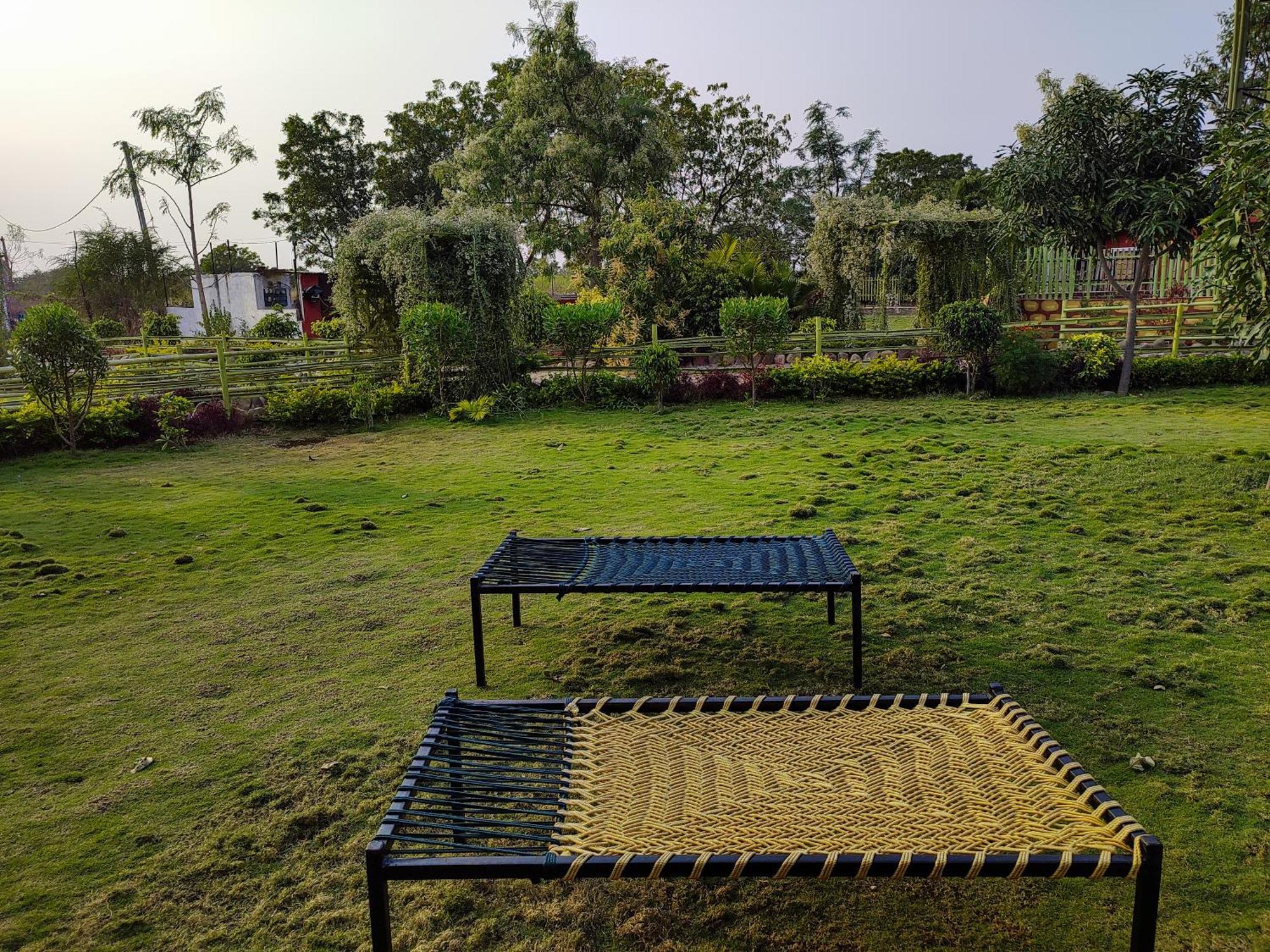 Van Vagdo Resort Rajpipla Exterior photo